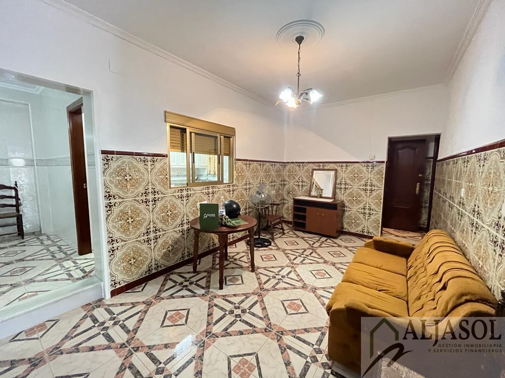 Venta de casa en Sanlúcar la Mayor