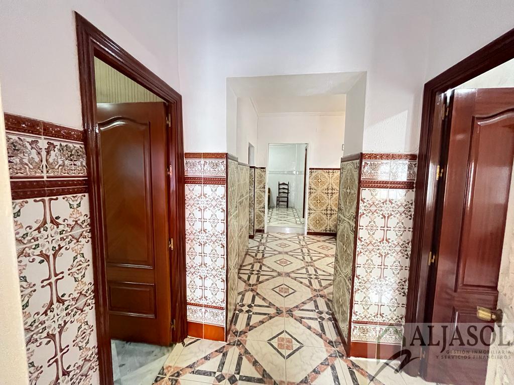 Venta de casa en Sanlúcar la Mayor