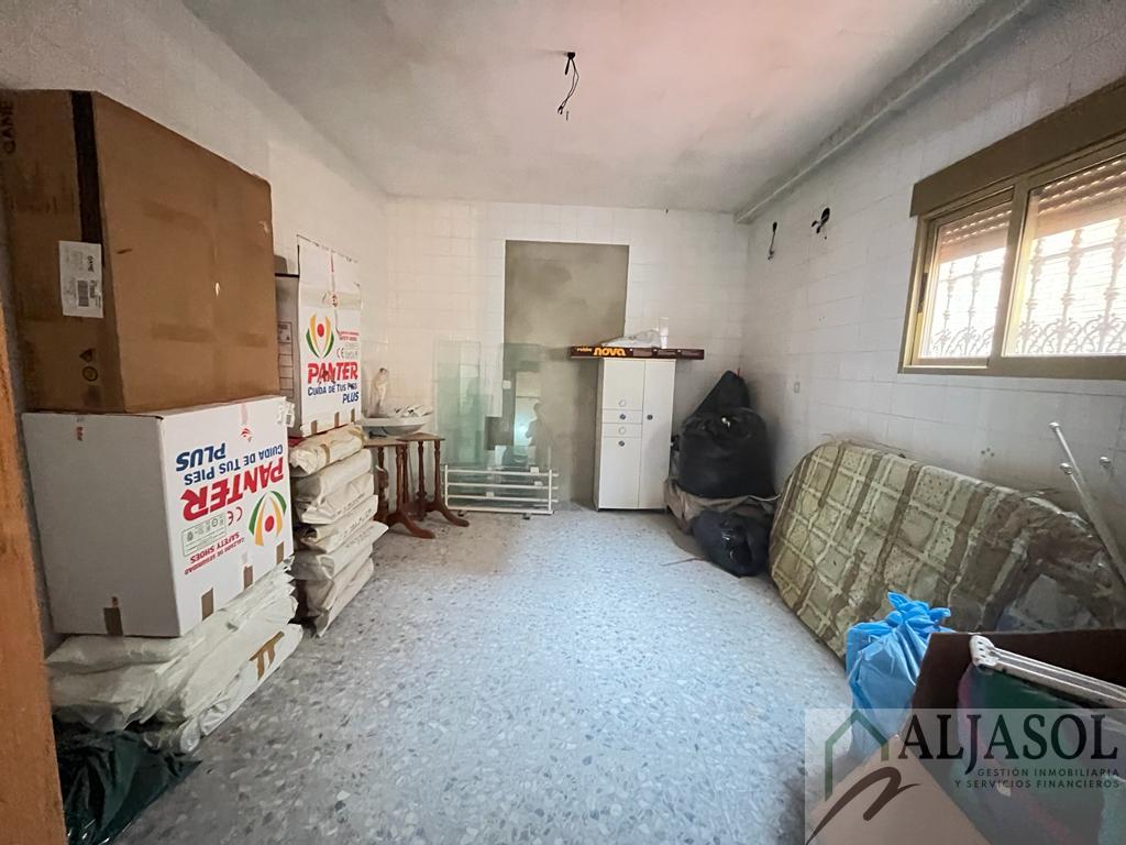 For sale of house in Sanlúcar la Mayor