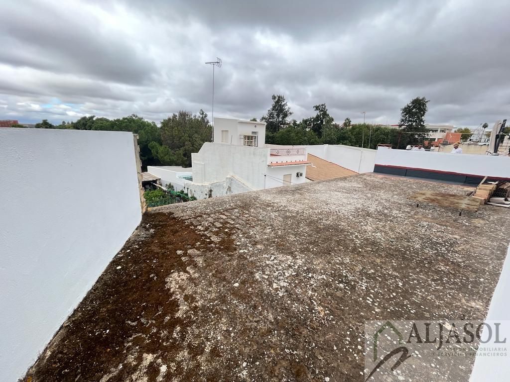 Venta de casa en Sanlúcar la Mayor Venta de casa en Sanlúcar la Mayor