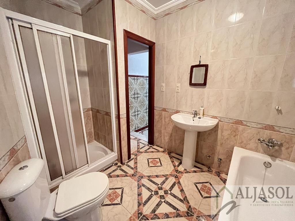 Venta de casa en Sanlúcar la Mayor Venta de casa en Sanlúcar la Mayor