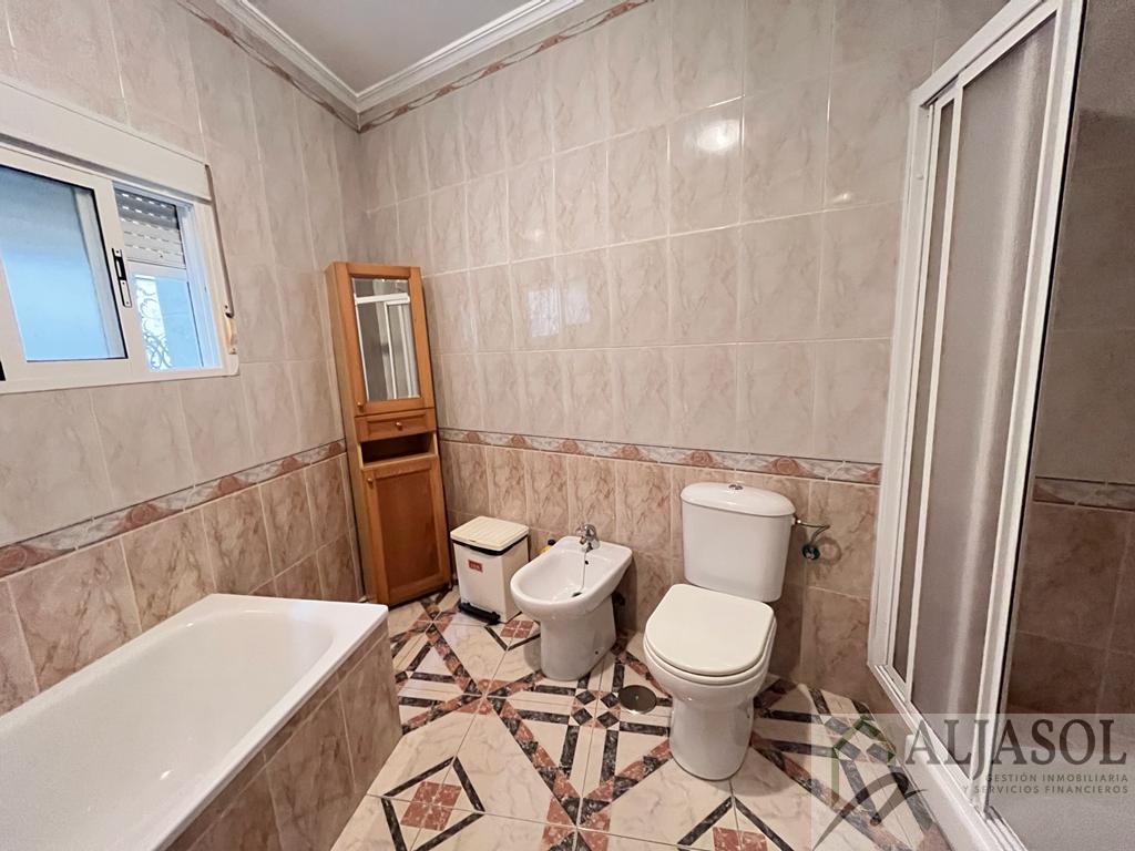 Venta de casa en Sanlúcar la Mayor Venta de casa en Sanlúcar la Mayor