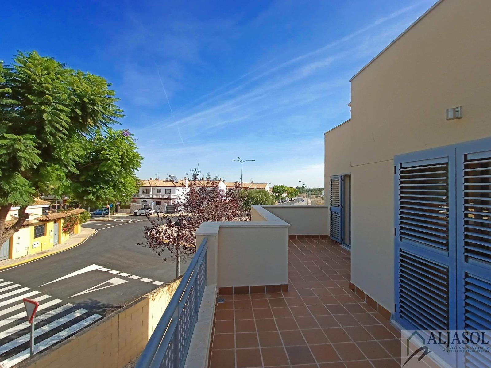 For sale of chalet in Espartinas