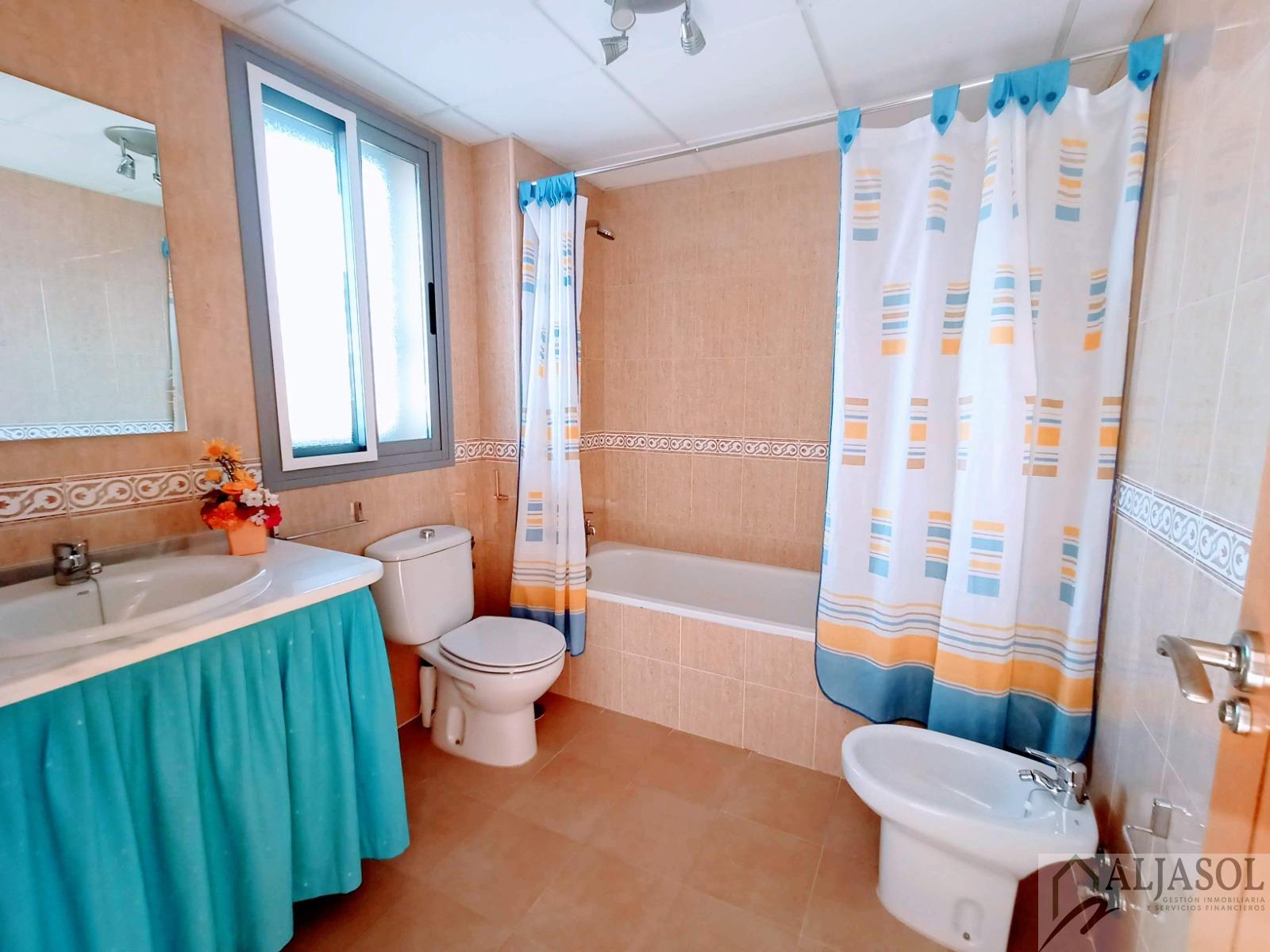 For sale of chalet in Espartinas
