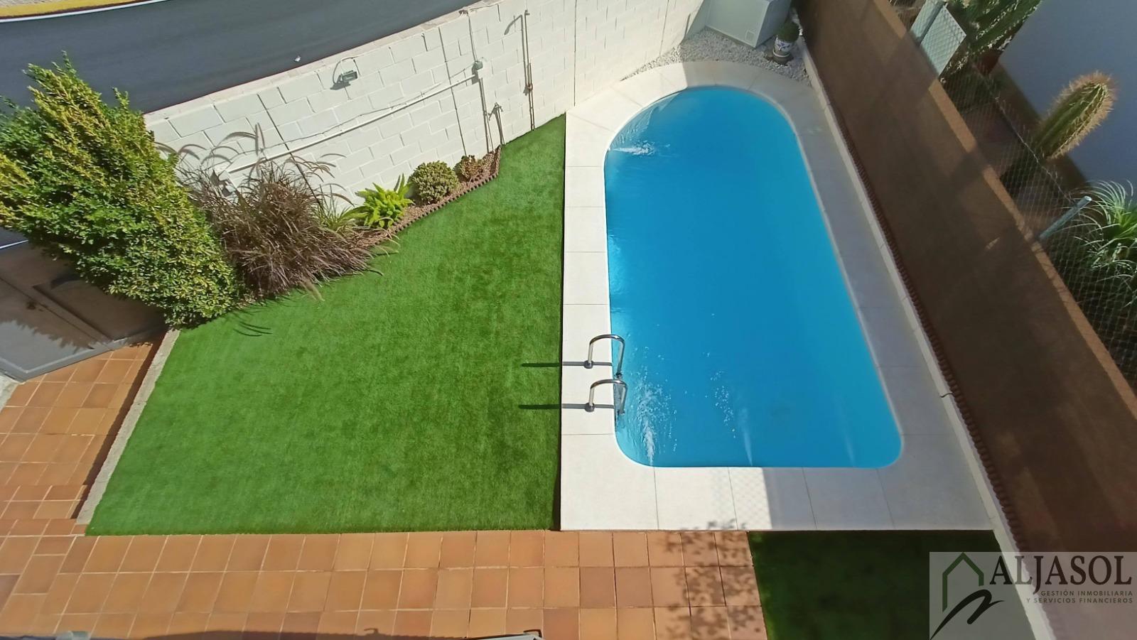 For sale of chalet in Espartinas