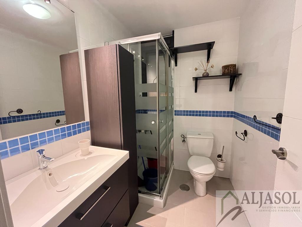 For sale of flat in Mairena del Aljarafe