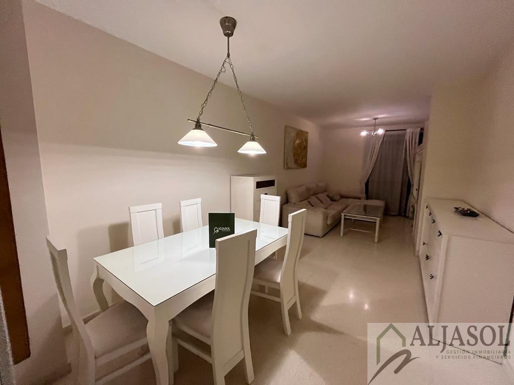 For sale of flat in Mairena del Aljarafe