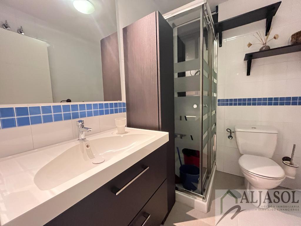 For sale of flat in Mairena del Aljarafe