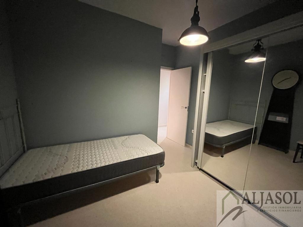 For sale of flat in Mairena del Aljarafe
