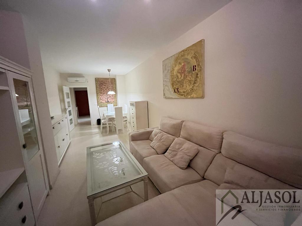 For sale of flat in Mairena del Aljarafe