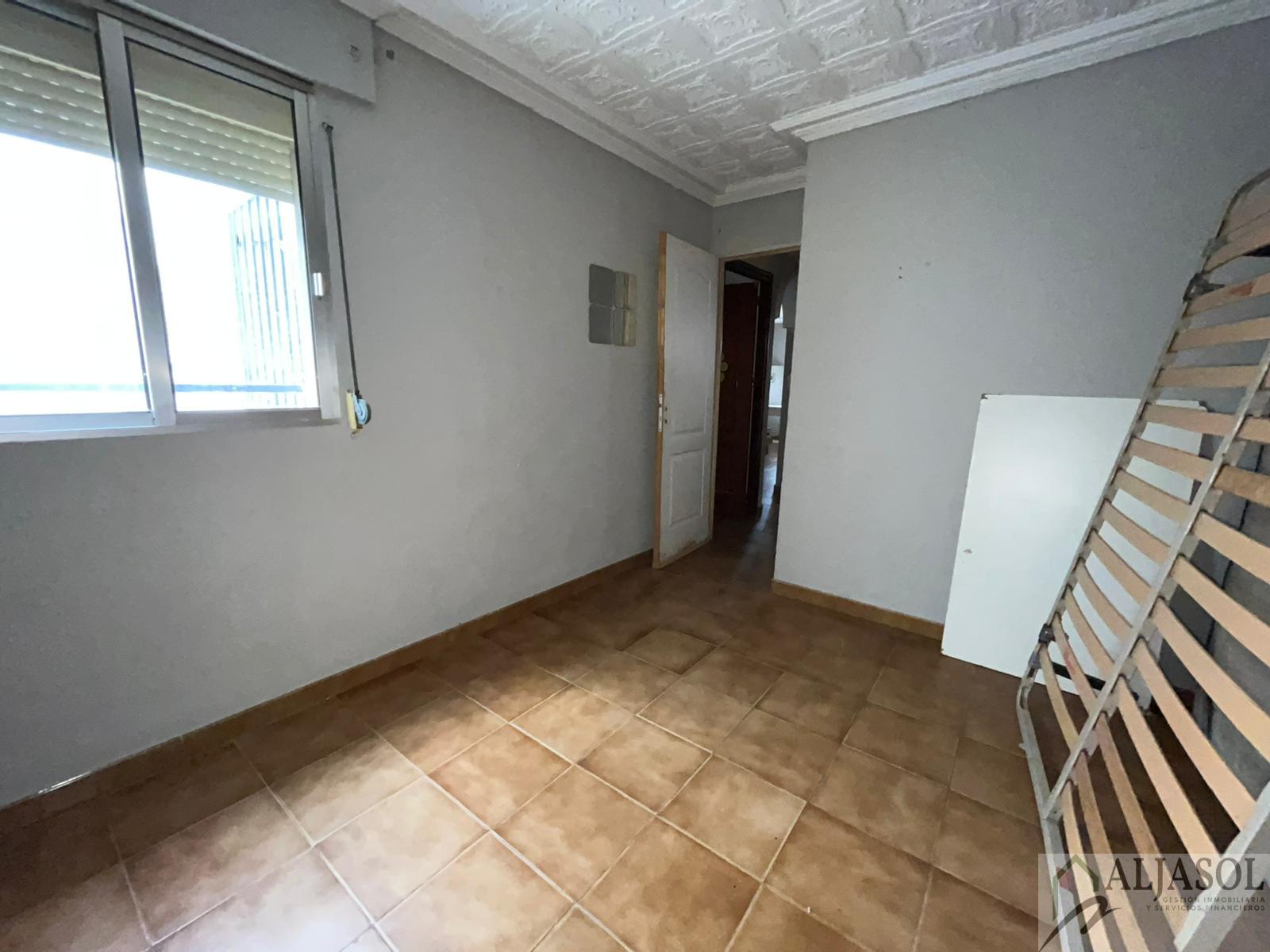 For sale of flat in Castilleja de la Cuesta