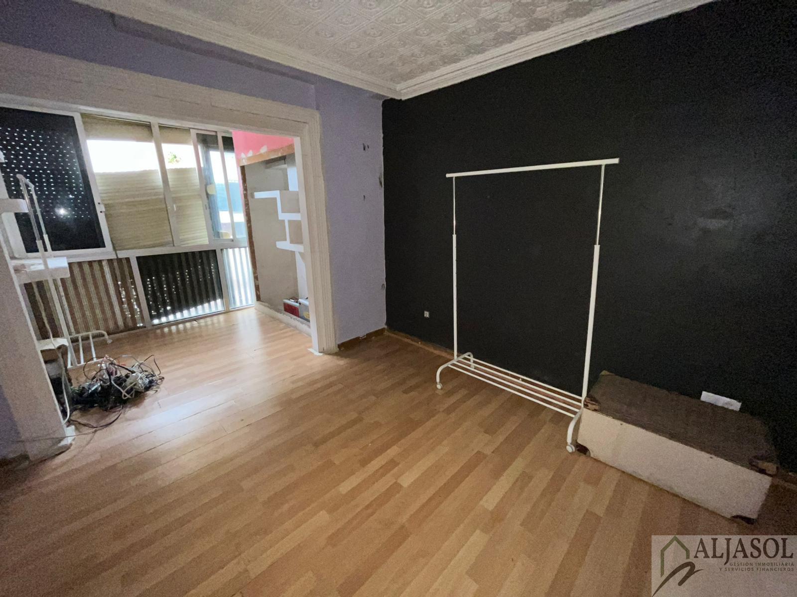 For sale of flat in Castilleja de la Cuesta