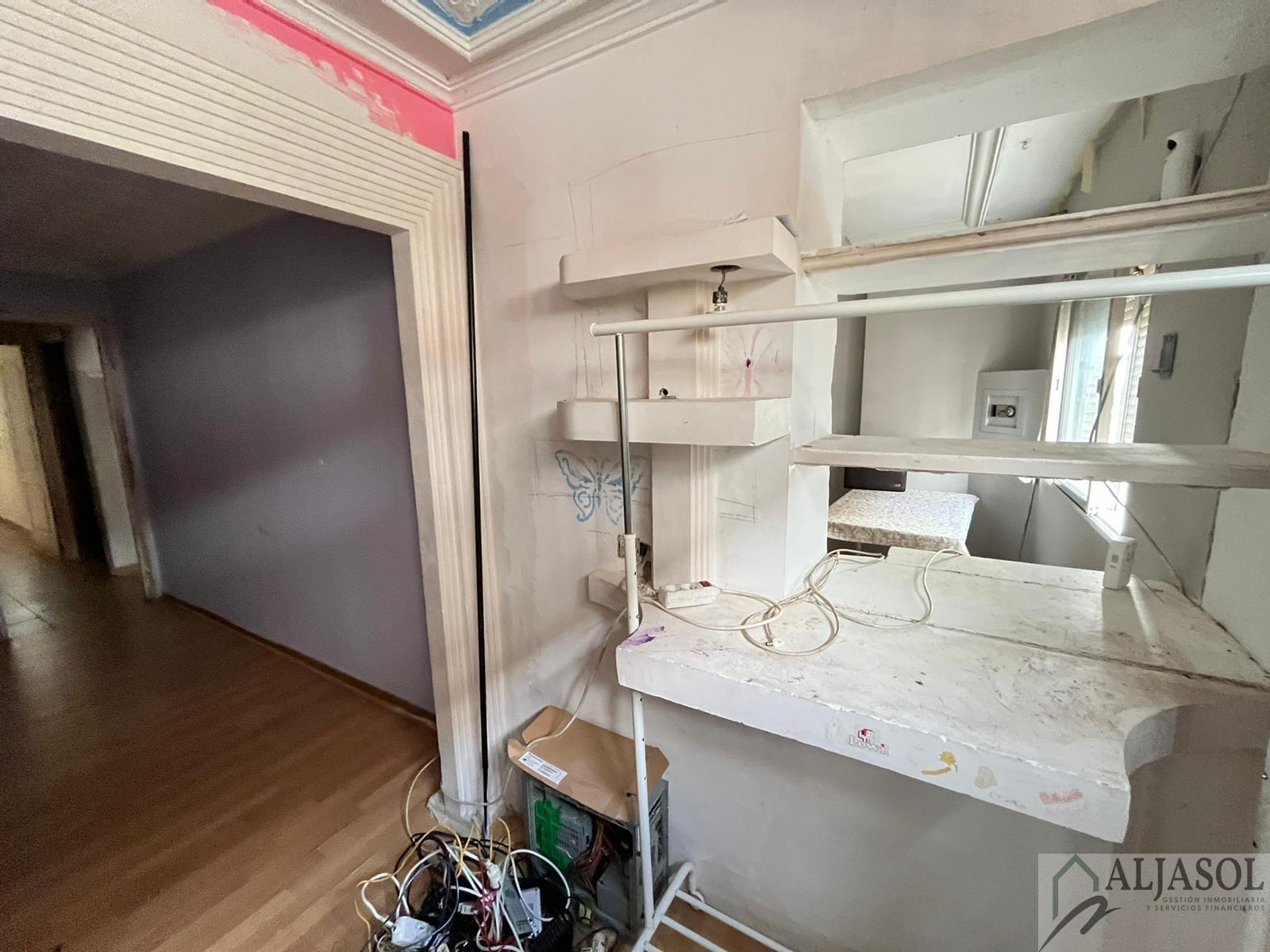 For sale of flat in Castilleja de la Cuesta