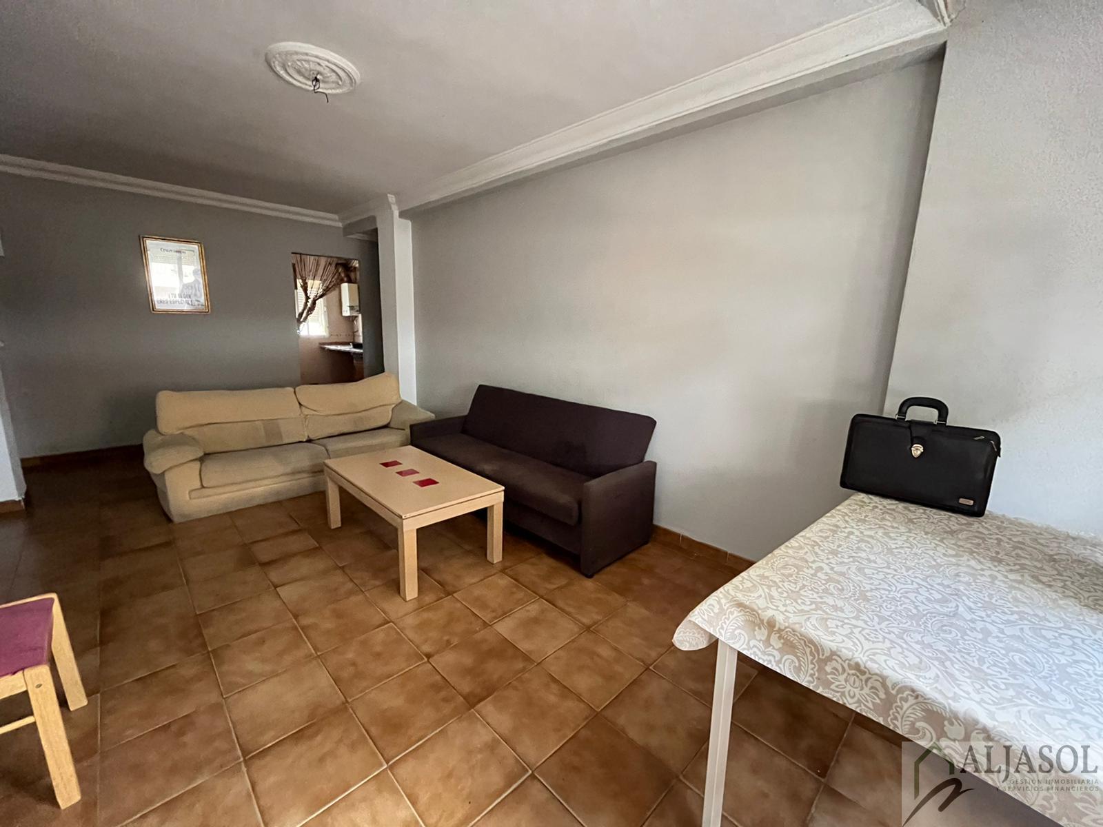 For sale of flat in Castilleja de la Cuesta