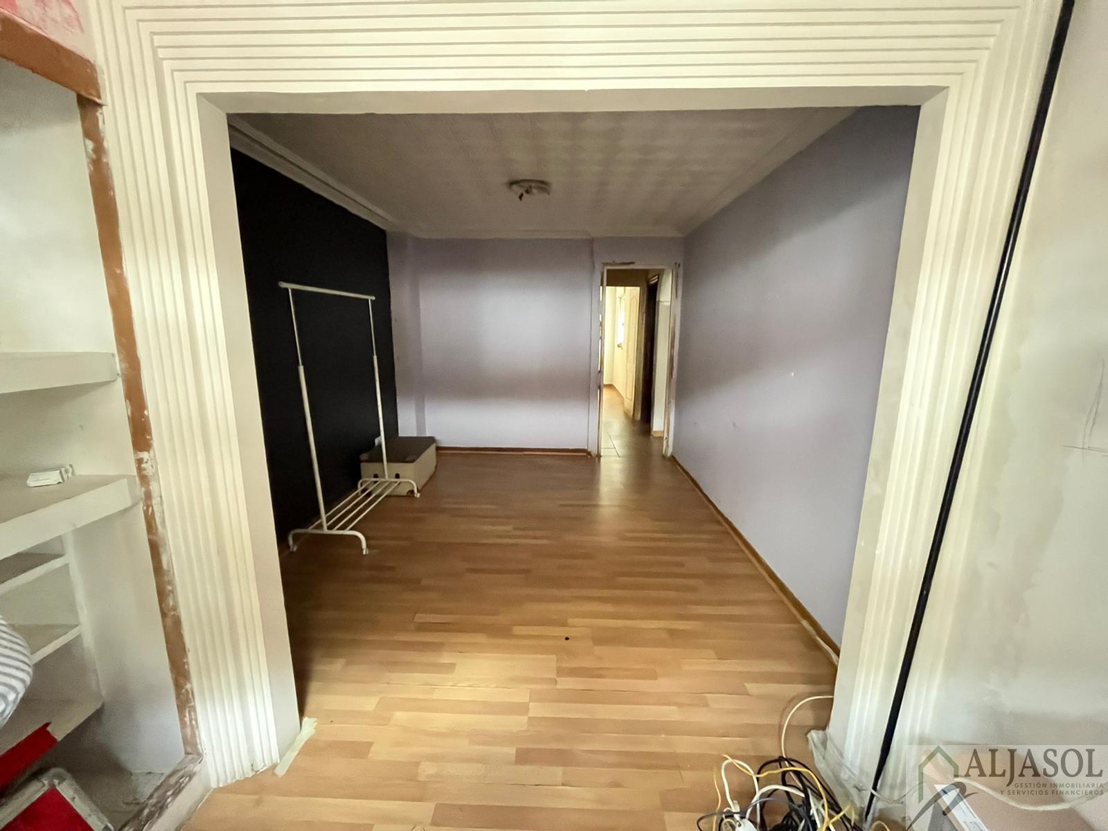 For sale of flat in Castilleja de la Cuesta
