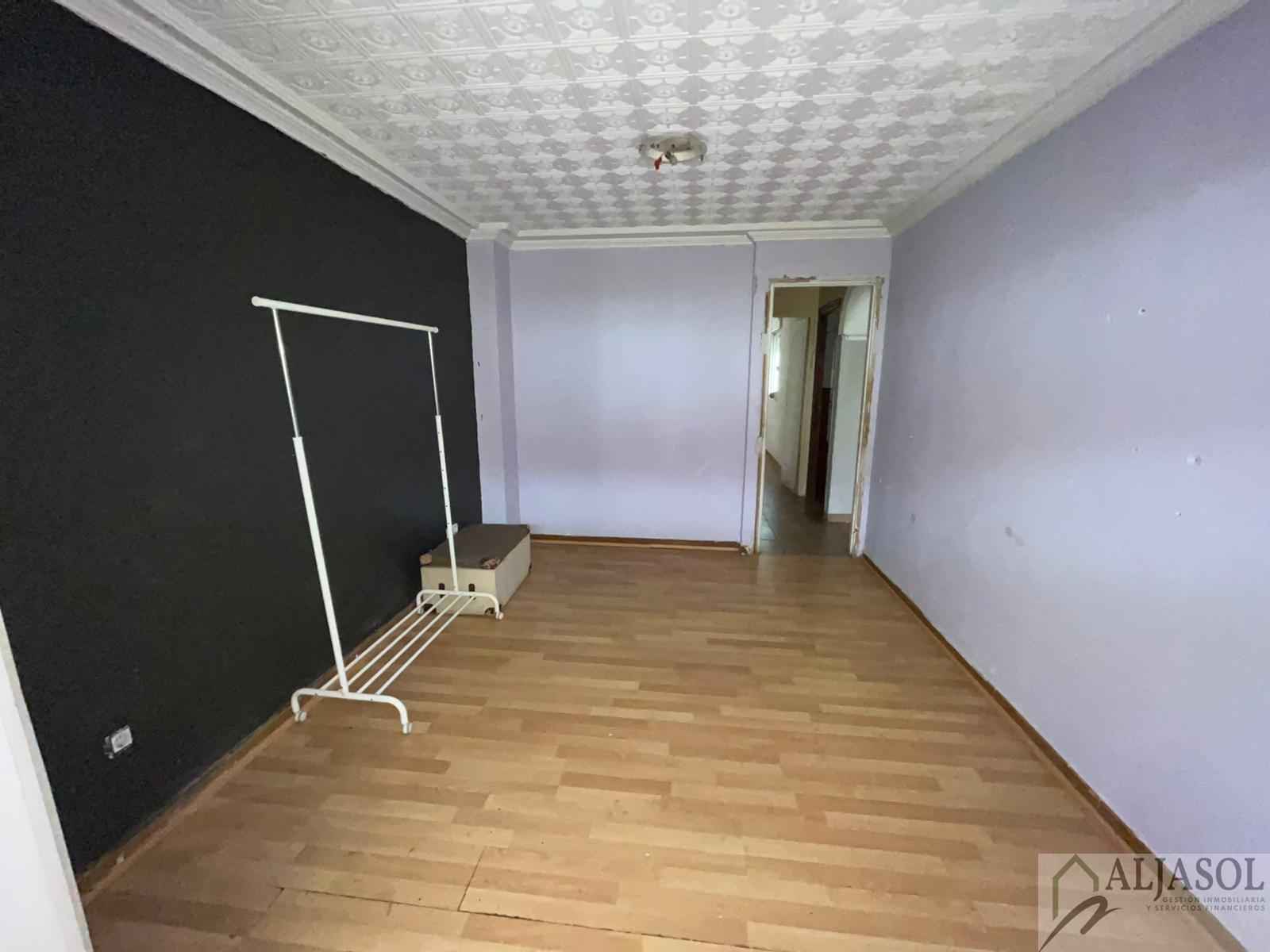 For sale of flat in Castilleja de la Cuesta