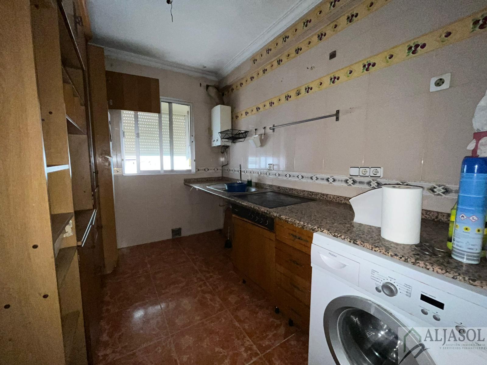 For sale of flat in Castilleja de la Cuesta