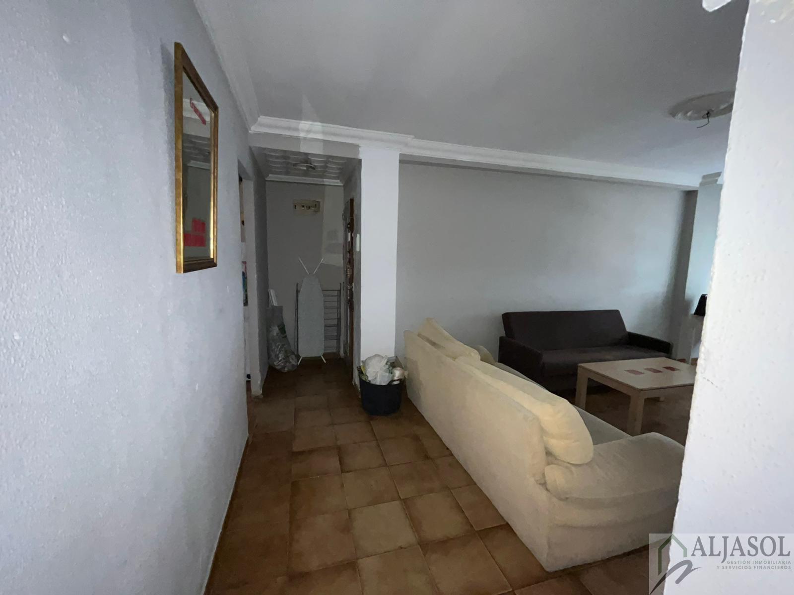 For sale of flat in Castilleja de la Cuesta