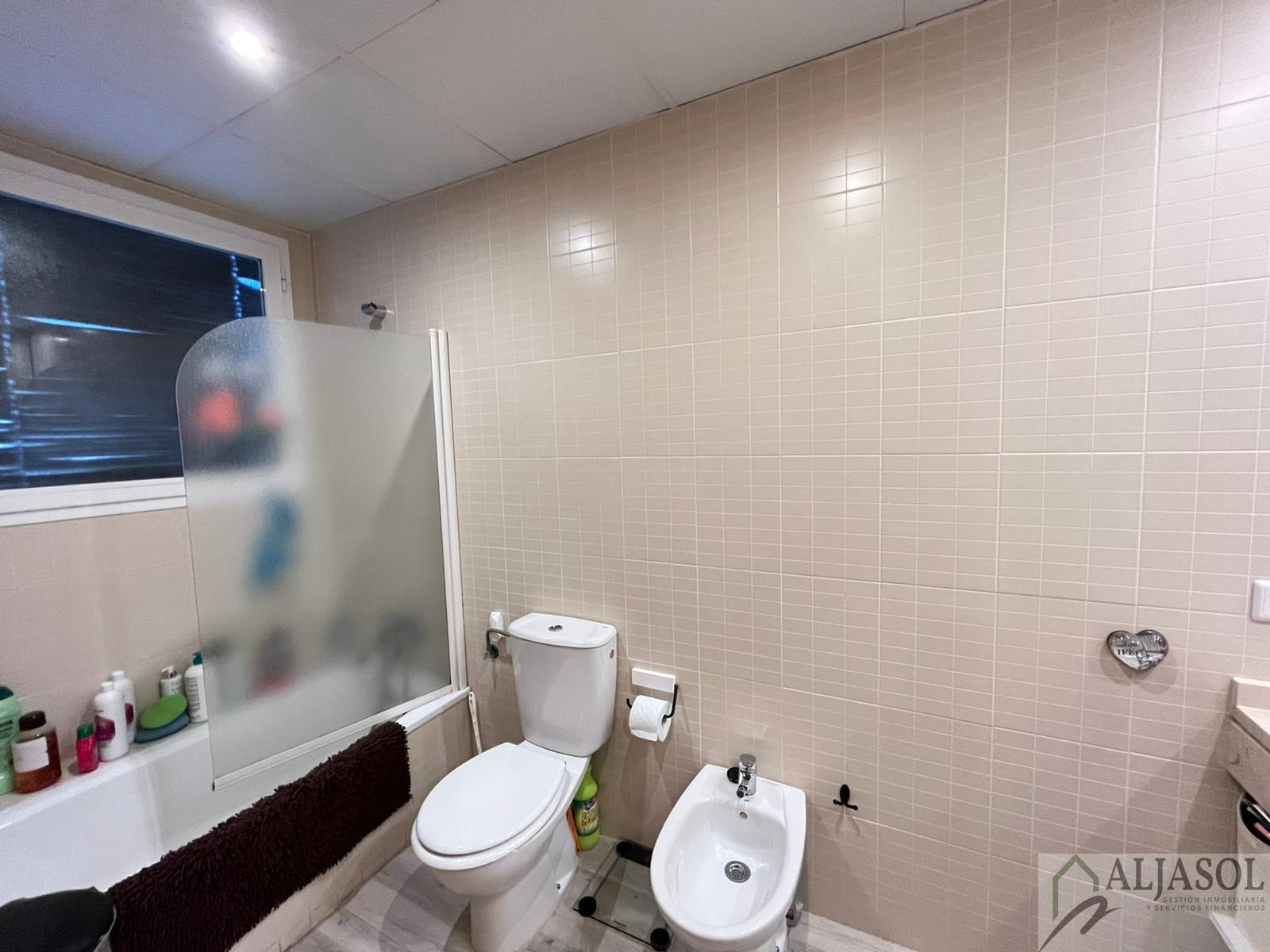 For sale of chalet in Espartinas