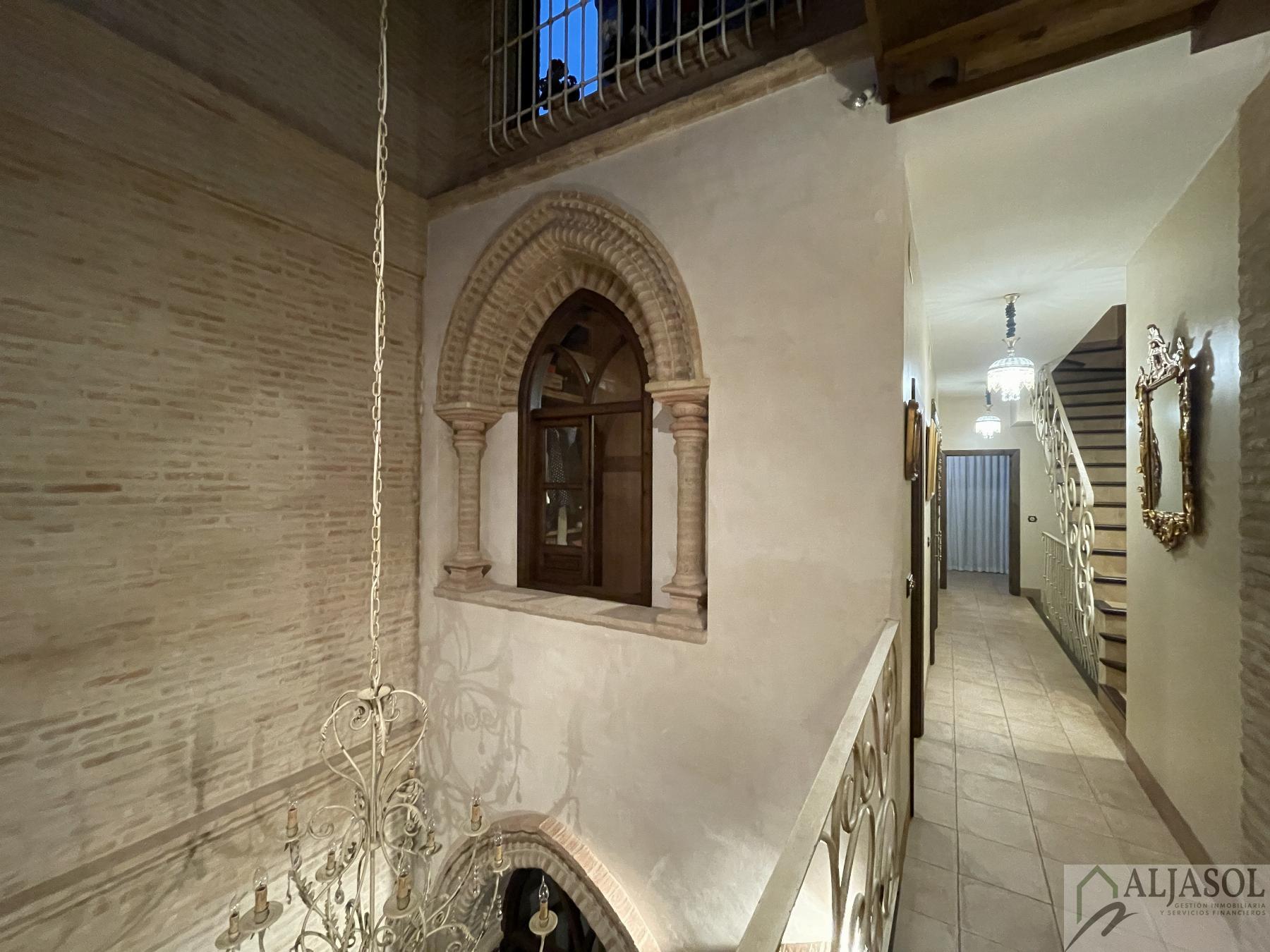 For sale of house in Coria del Río