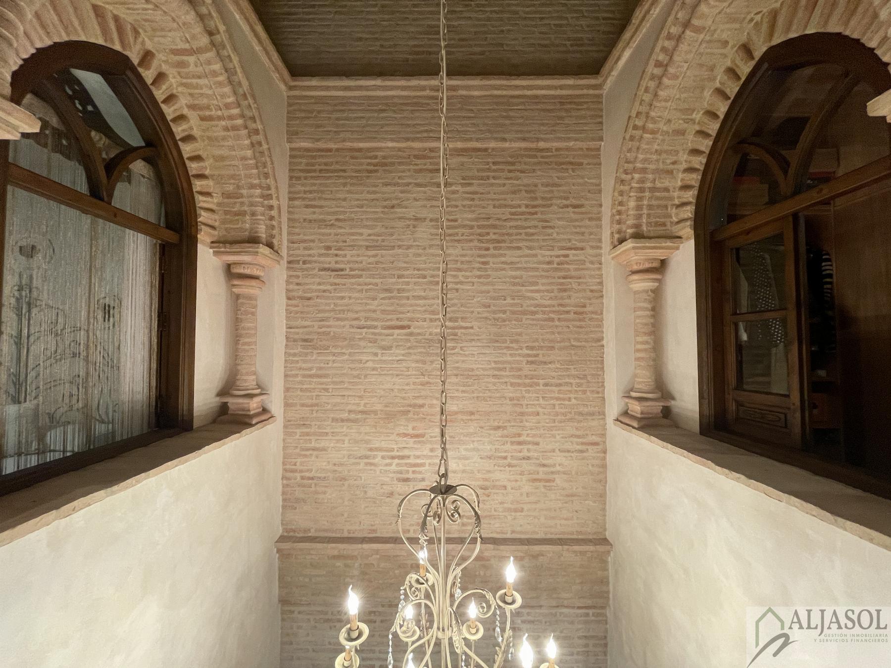 For sale of house in Coria del Río