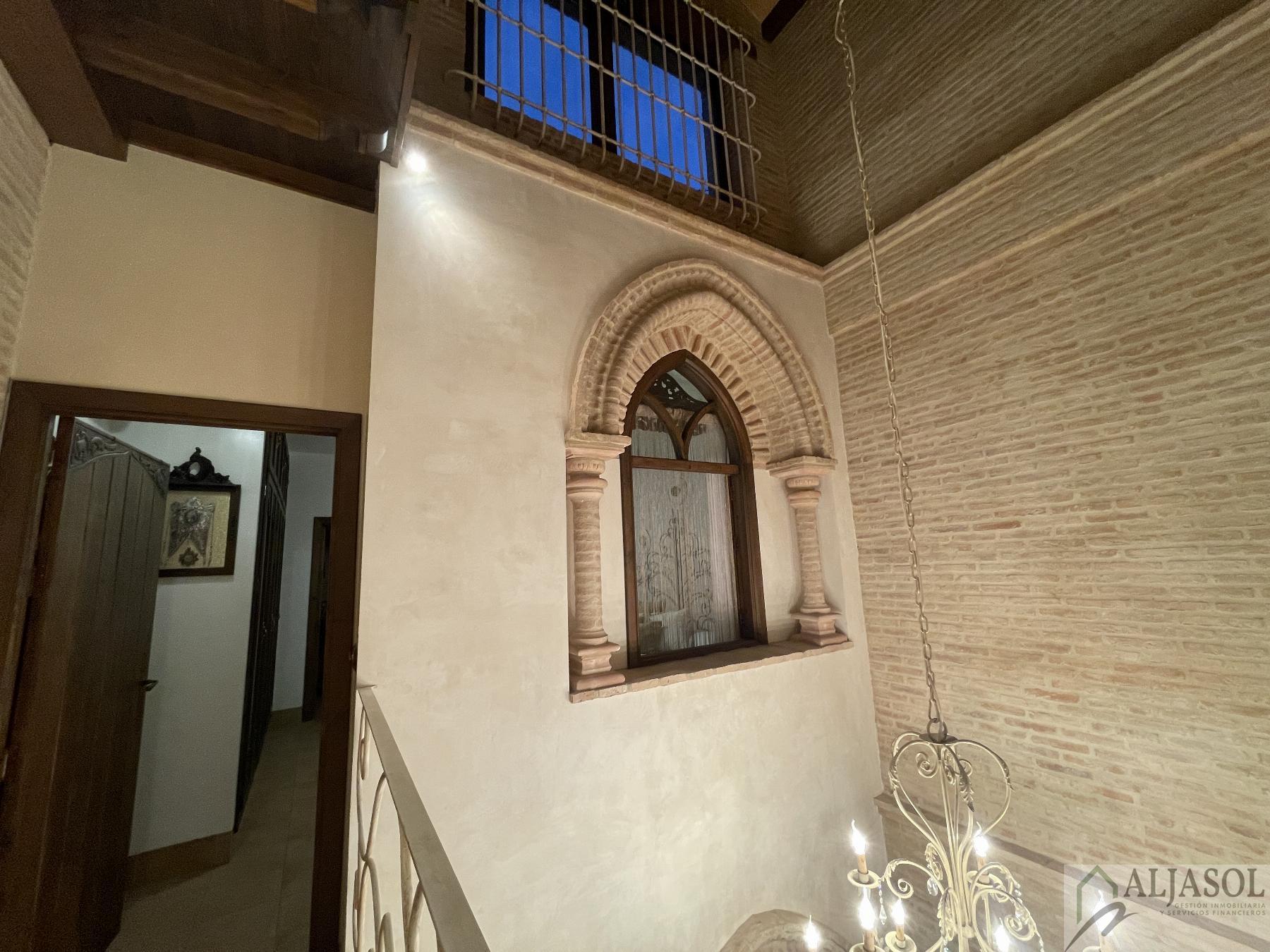 For sale of house in Coria del Río