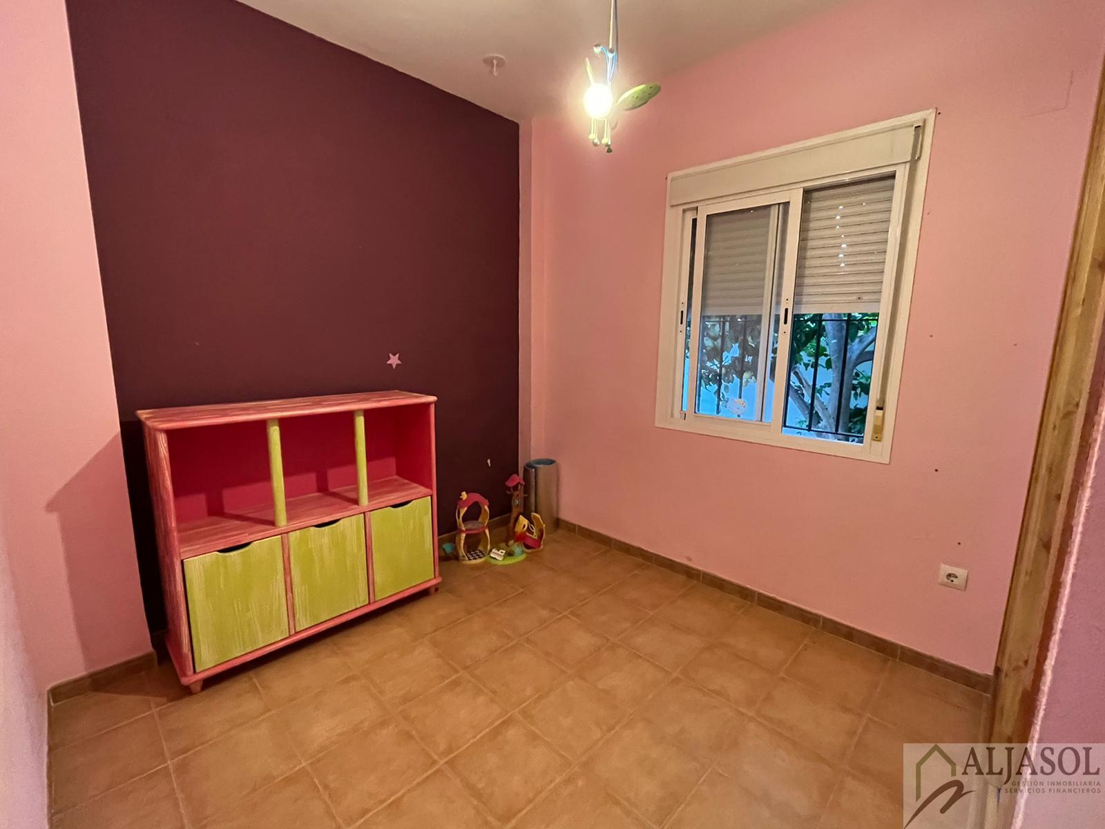 For sale of chalet in Bollullos de la Mitación