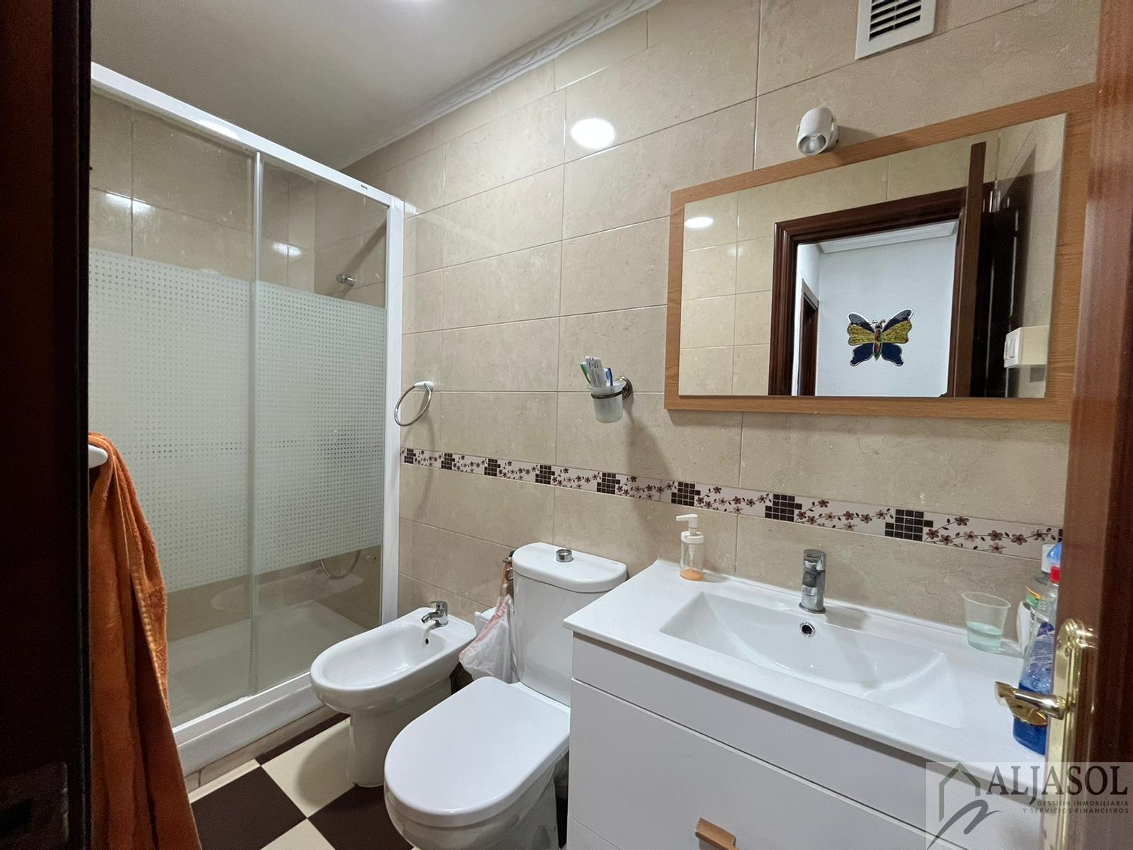 For sale of flat in Sevilla