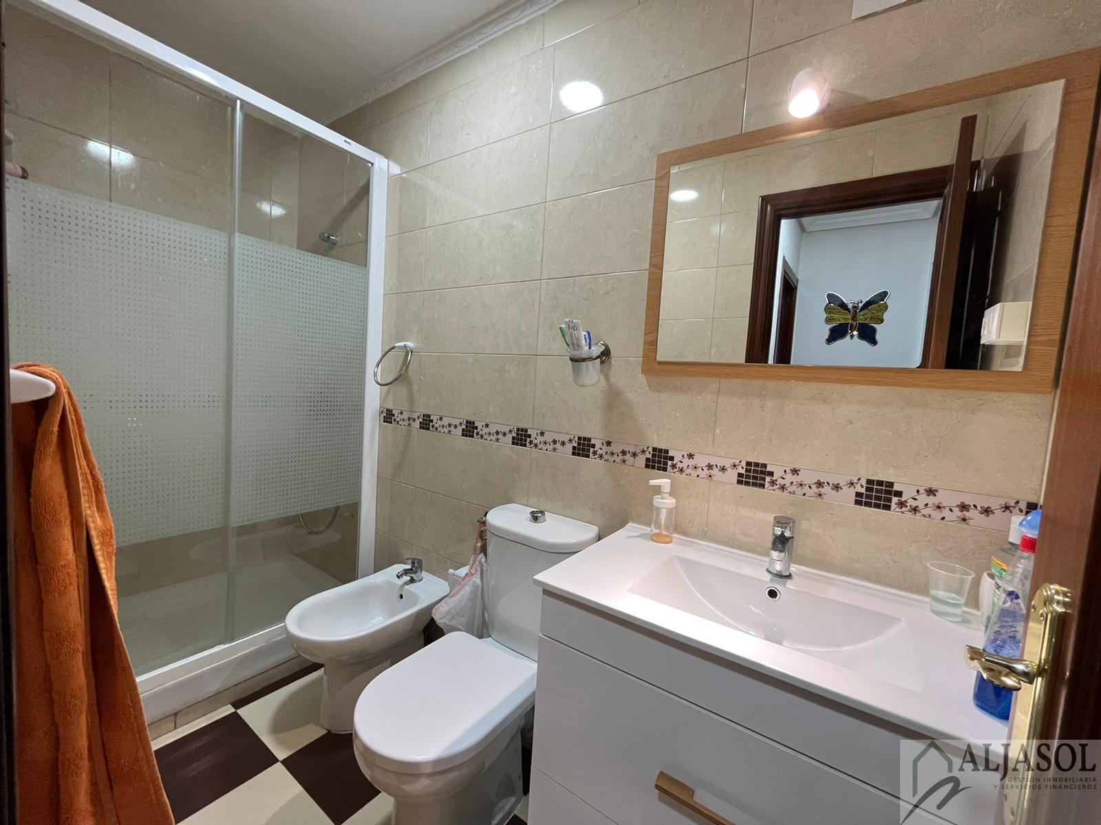 For sale of flat in Sevilla