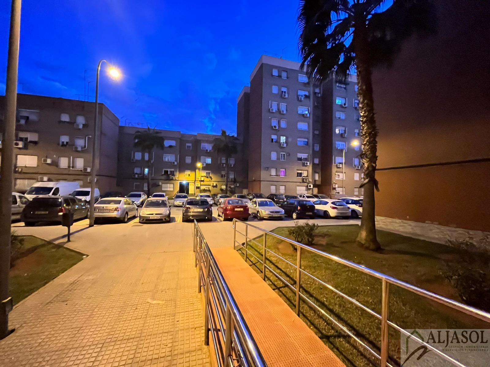 For sale of flat in Sevilla