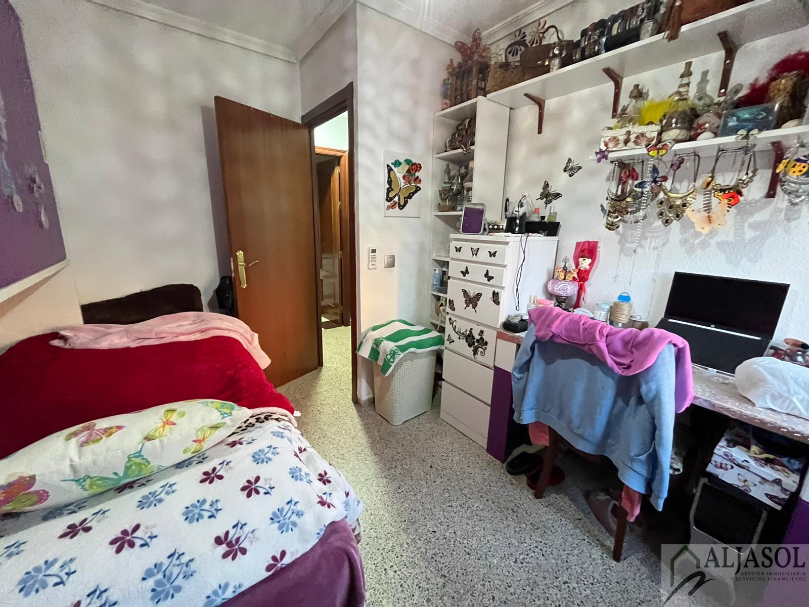 For sale of flat in Sevilla