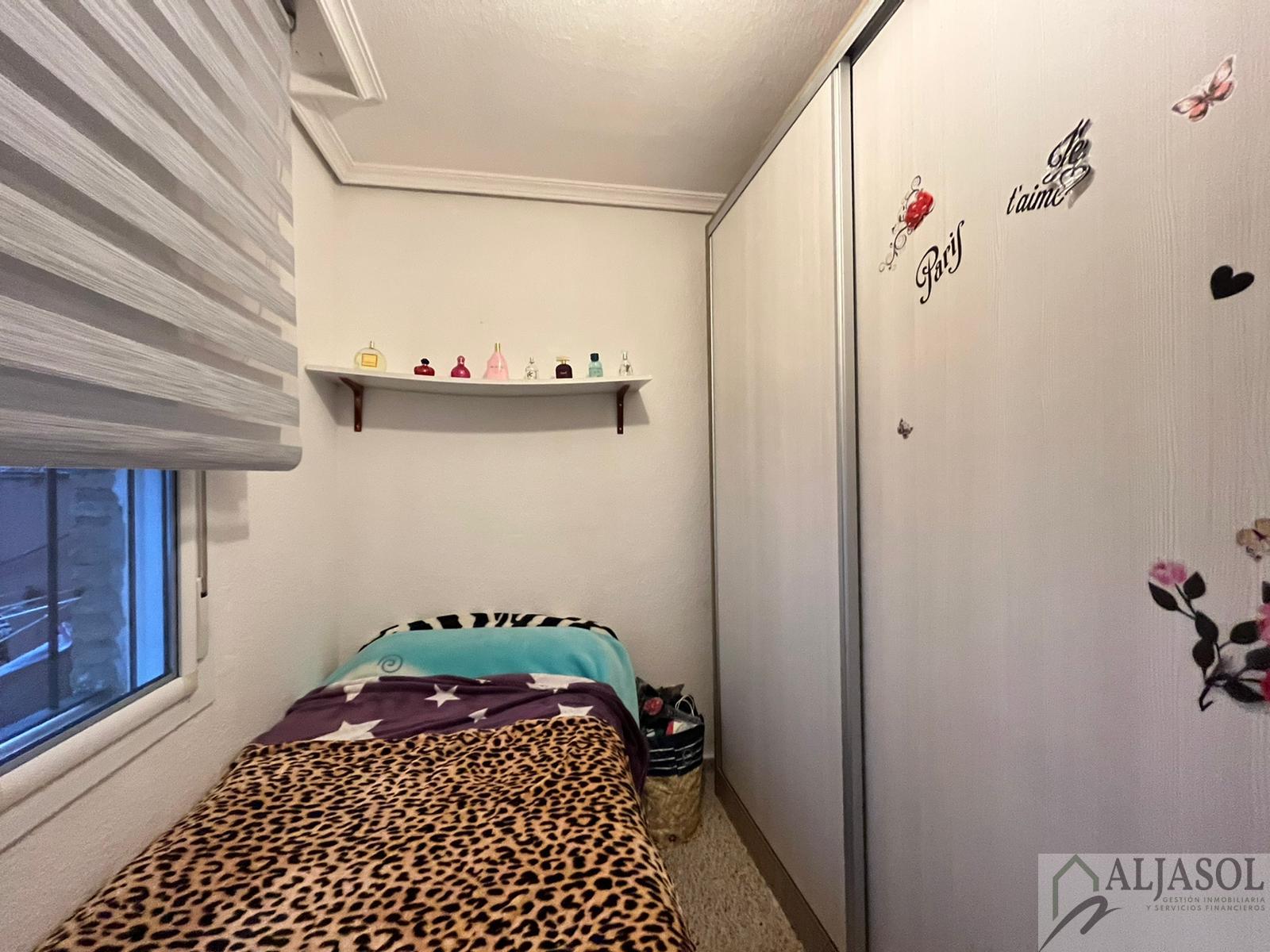 For sale of flat in Sevilla
