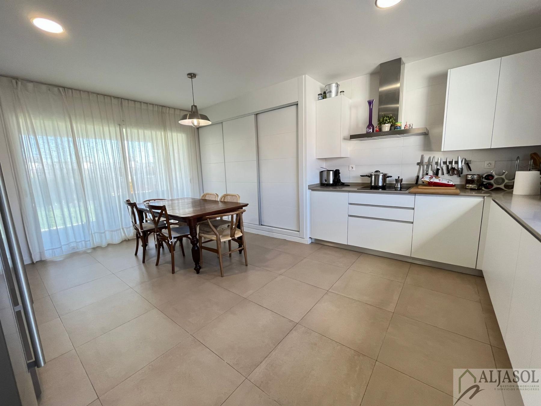 Venta de casa en Bormujos