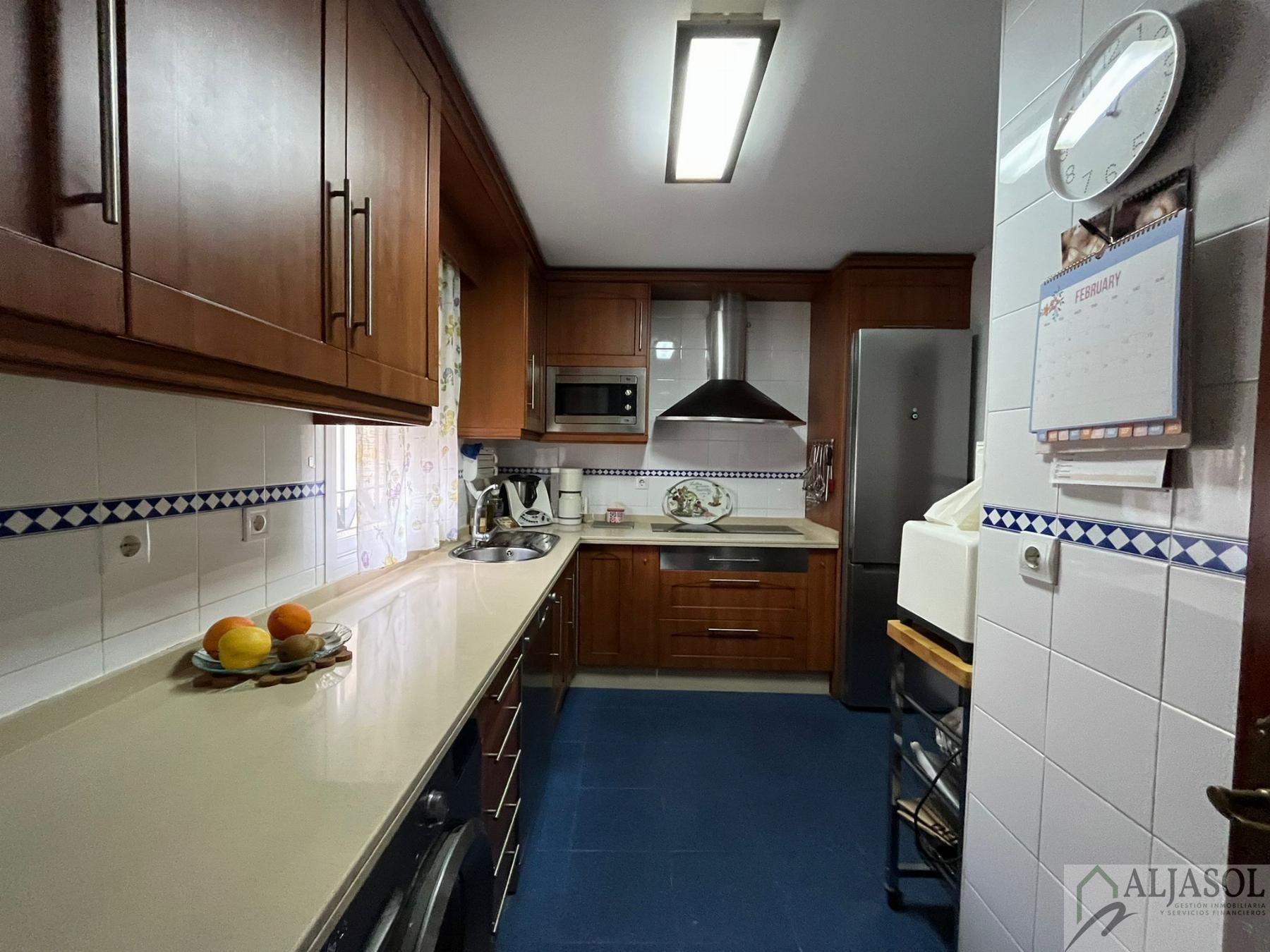 For sale of house in Bormujos