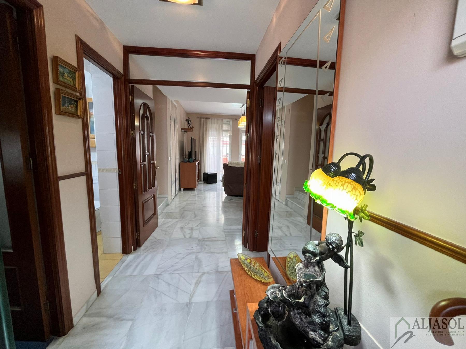 For sale of house in Bormujos