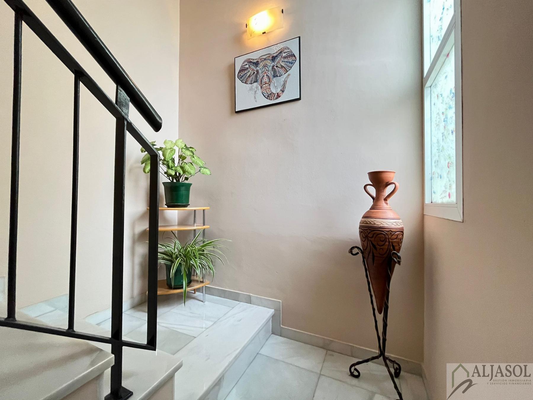 For sale of house in Bormujos