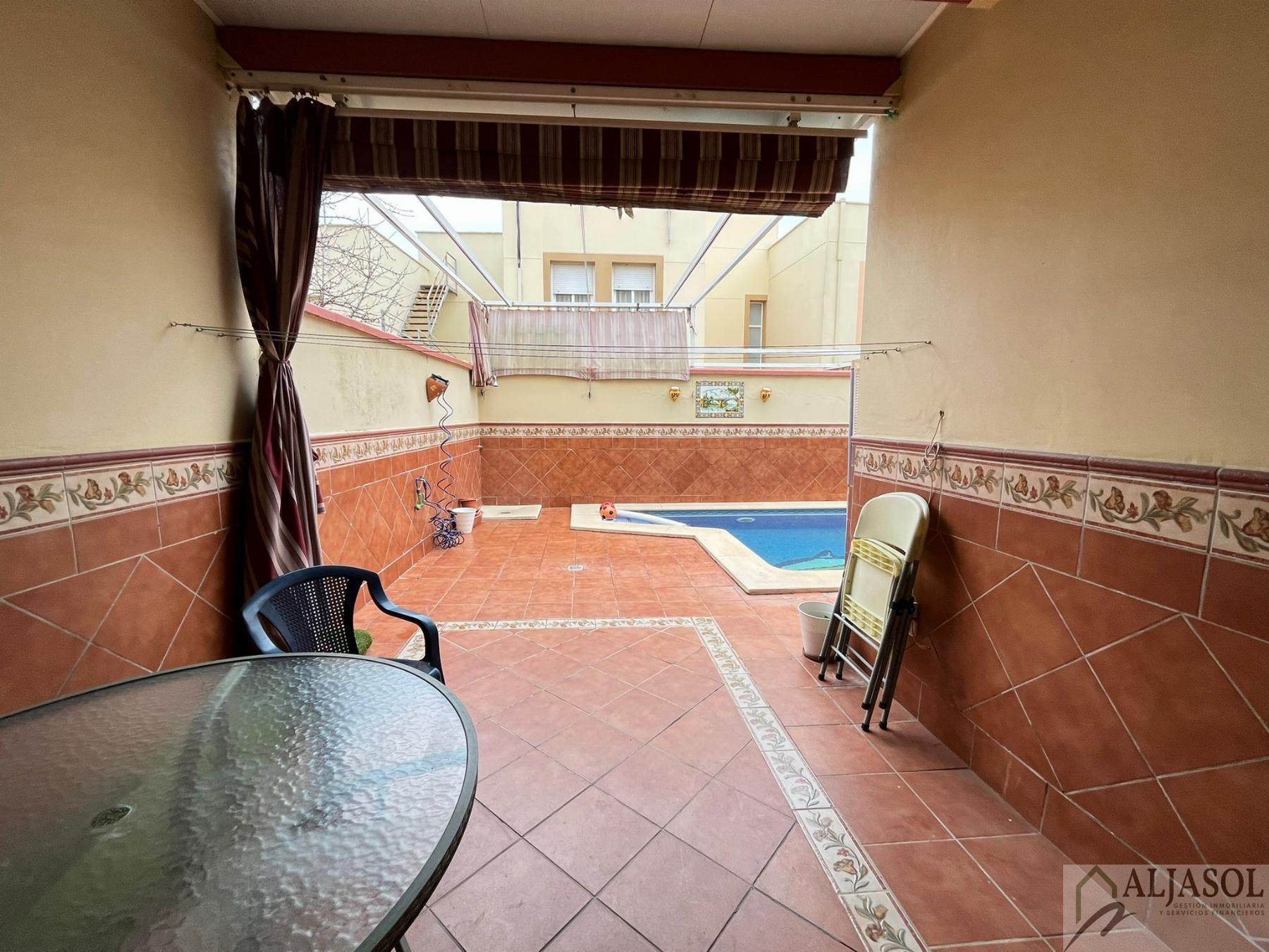 For sale of house in Bormujos