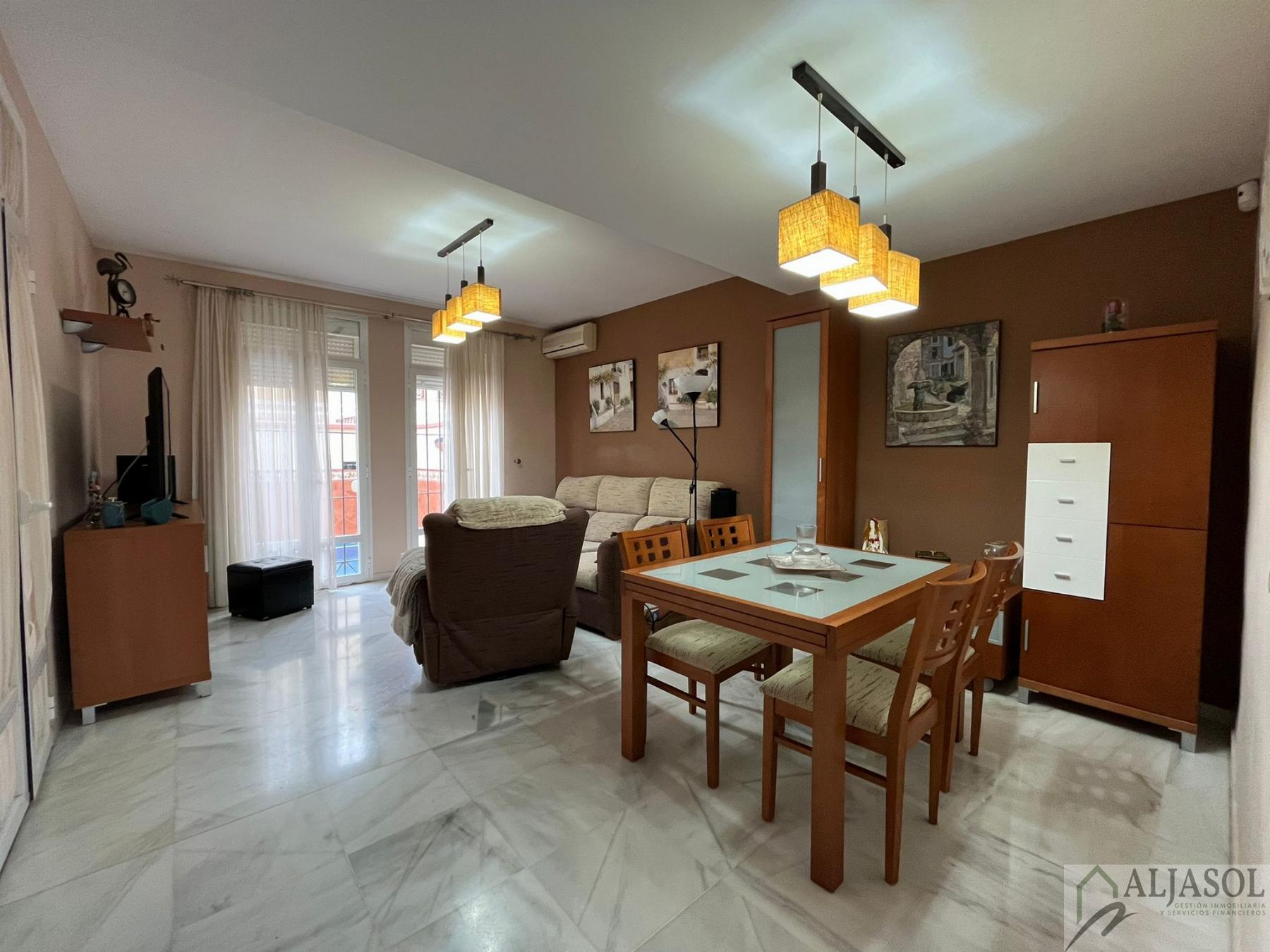 For sale of house in Bormujos