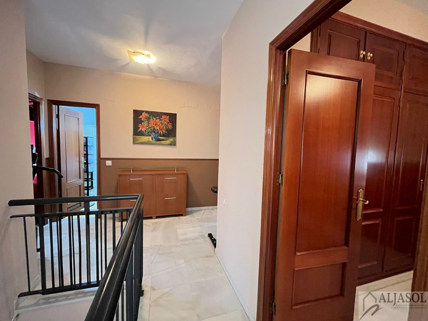 For sale of house in Bormujos