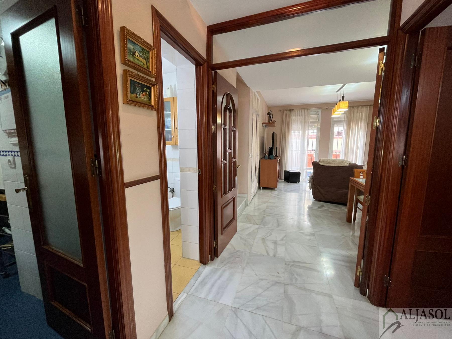 For sale of house in Bormujos