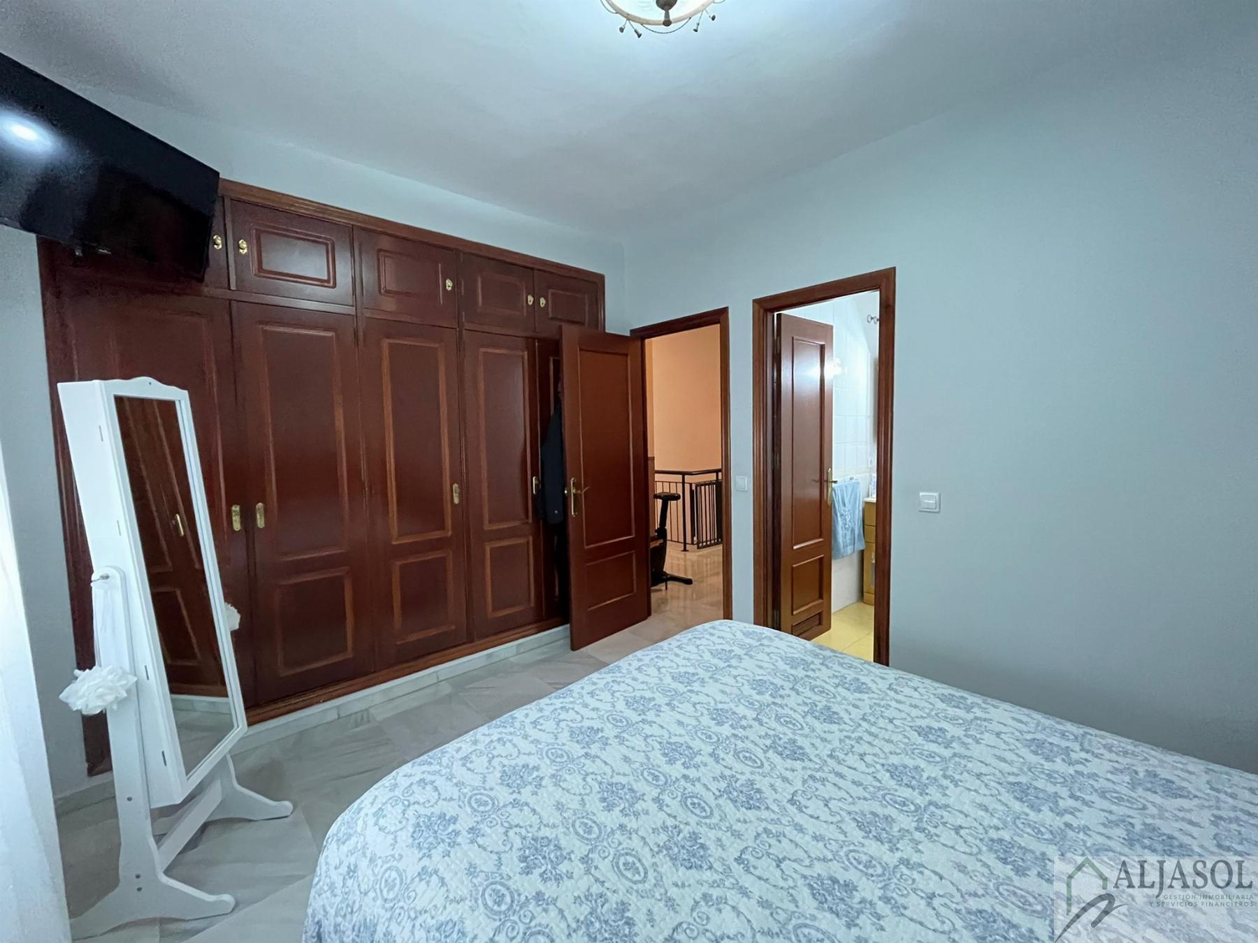 For sale of house in Bormujos