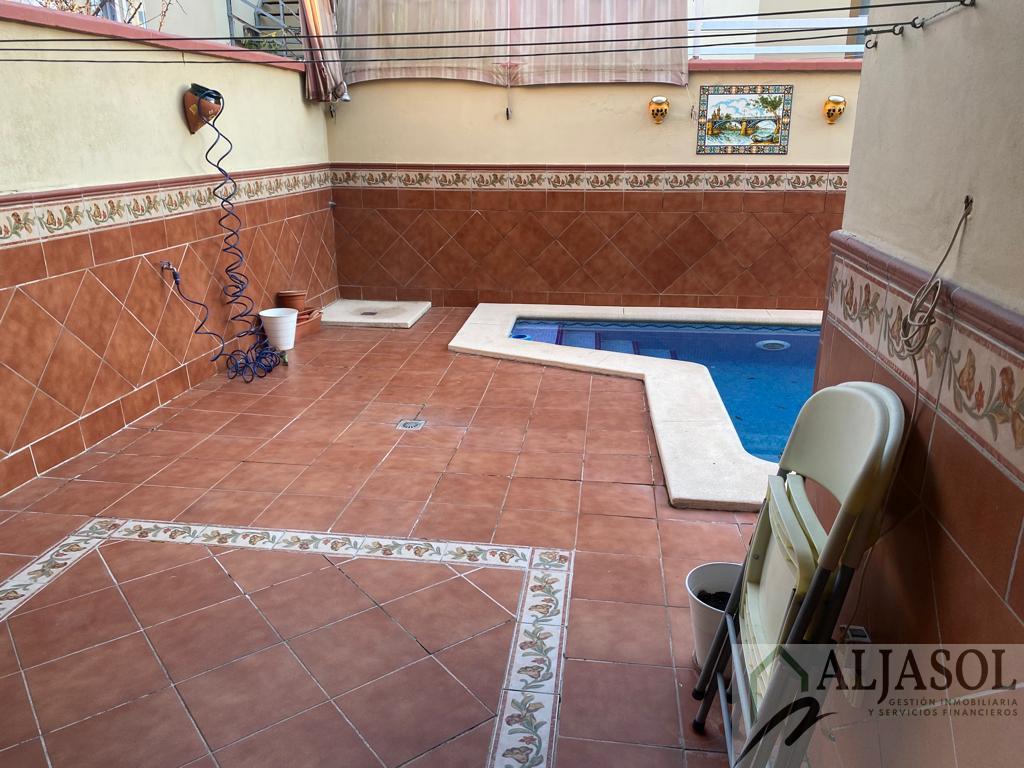 For sale of house in Bormujos