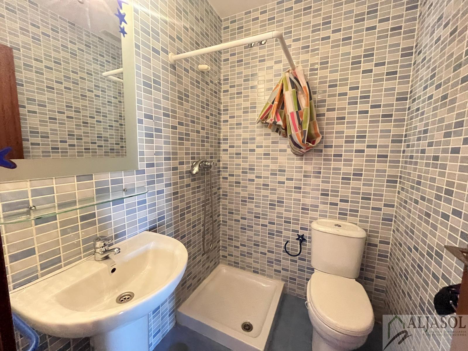 For sale of house in Gines