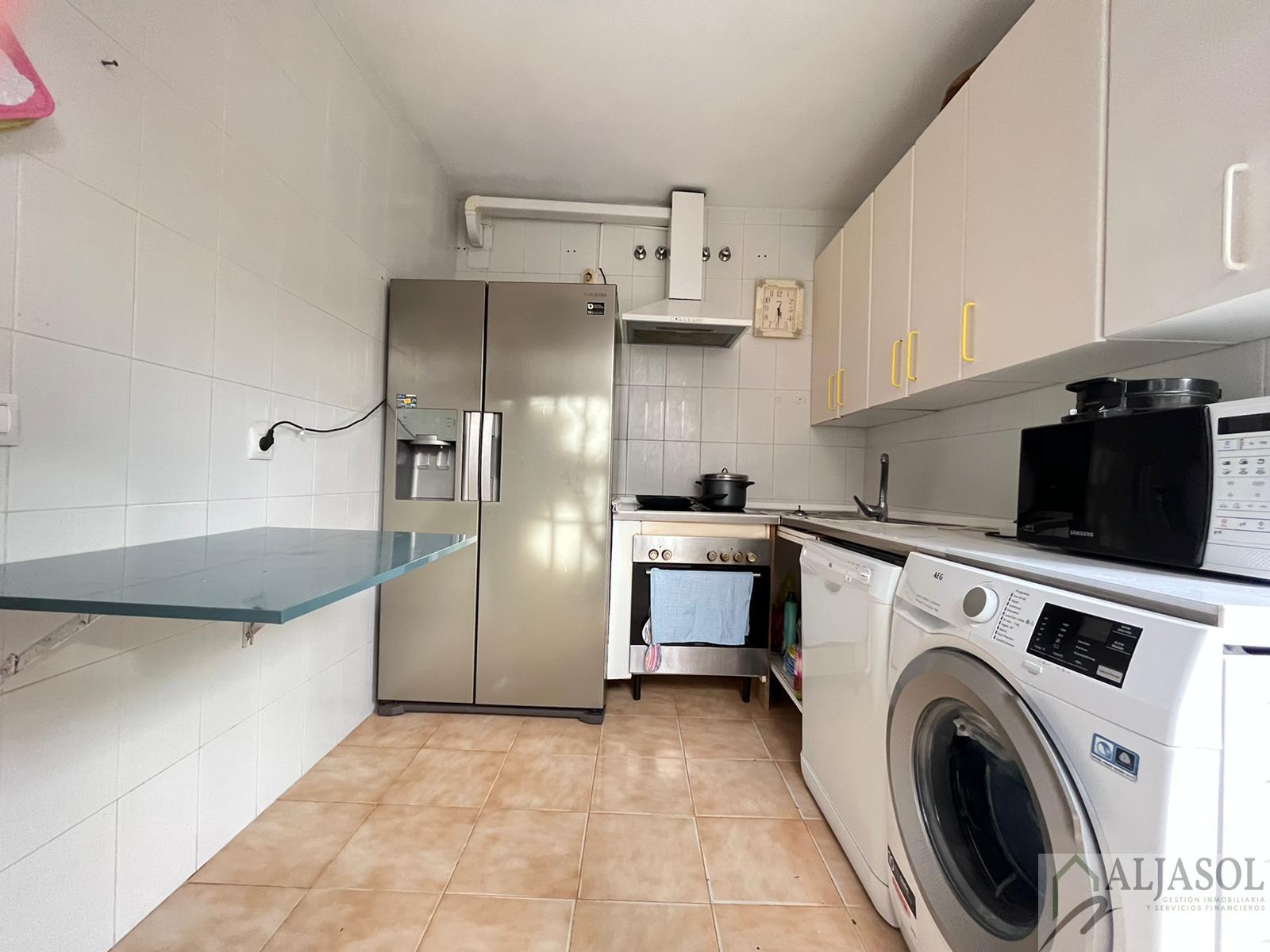For sale of house in Olivares