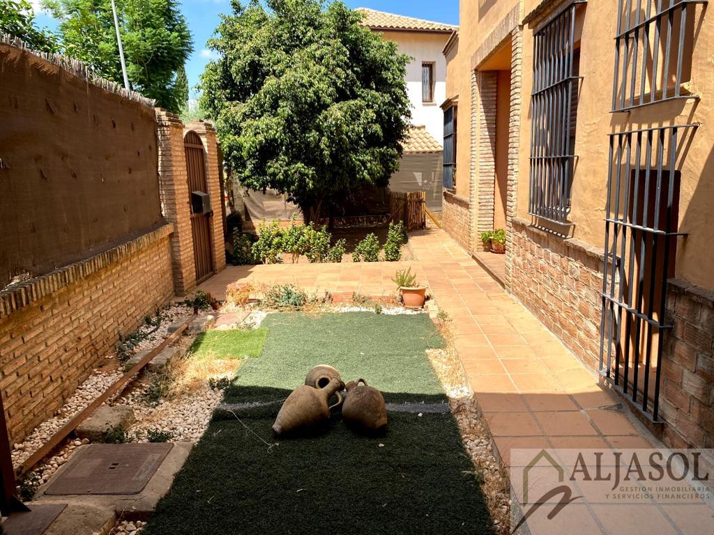 Venta de chalet en Dos Hermanas