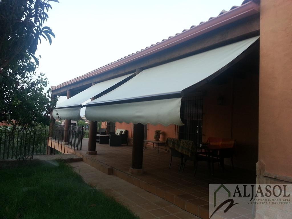 For sale of chalet in Dos Hermanas