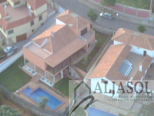 Venta de chalet en Dos Hermanas
