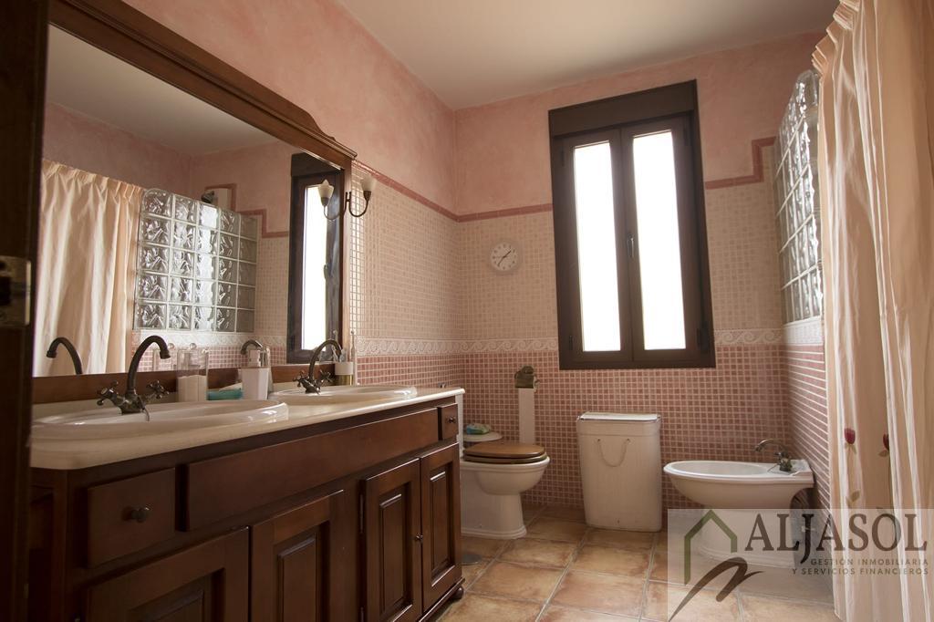 Venta de chalet en Dos Hermanas