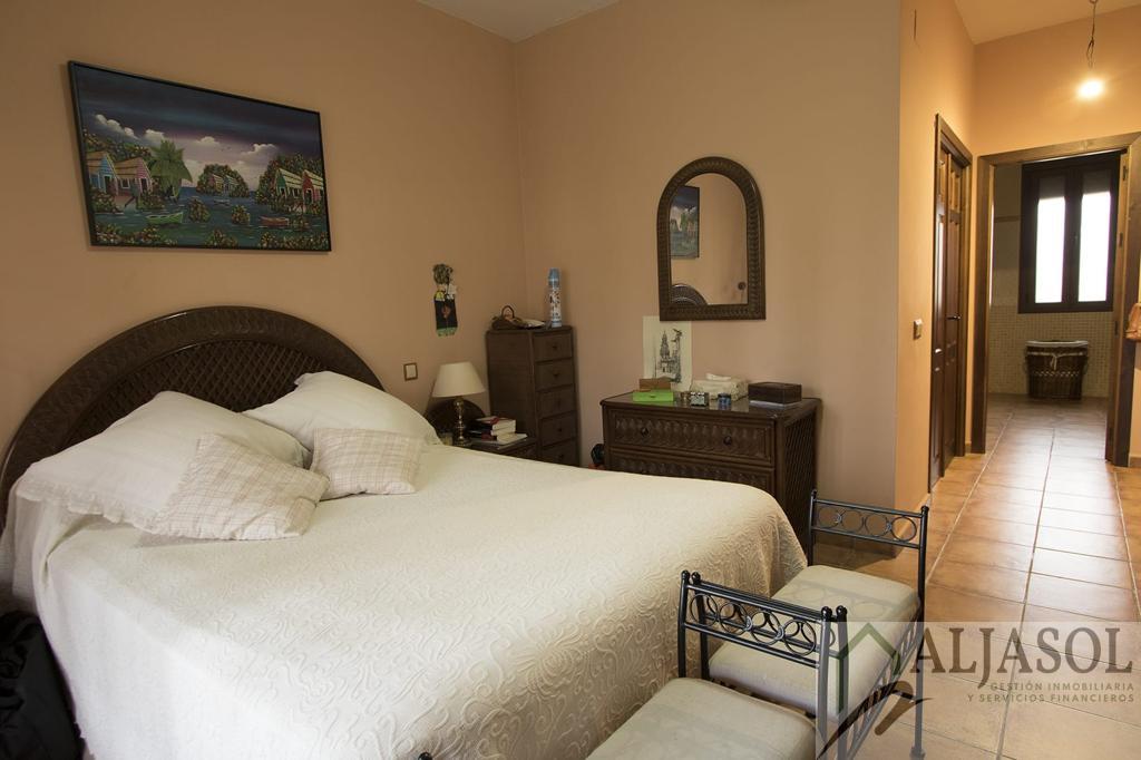 Venta de chalet en Dos Hermanas