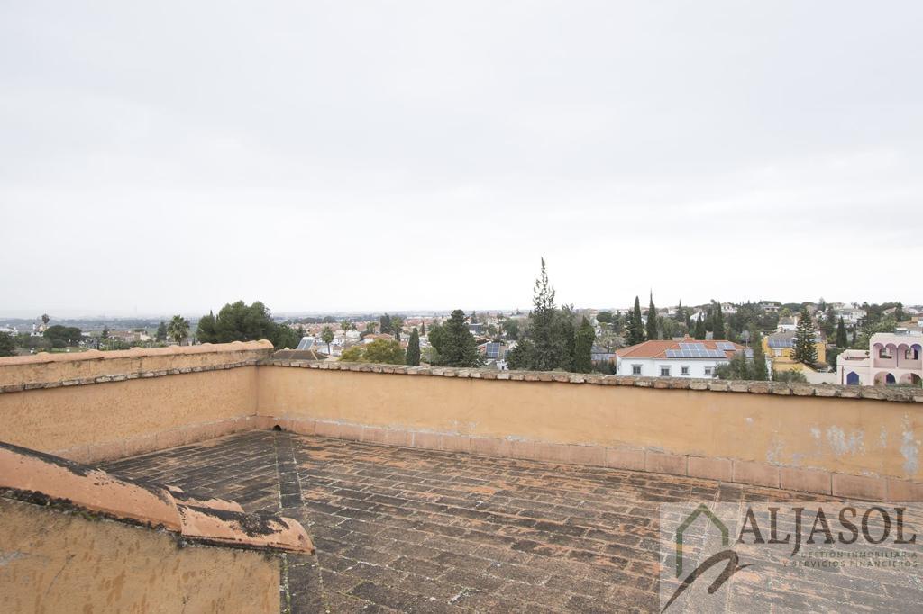 Venta de chalet en Dos Hermanas